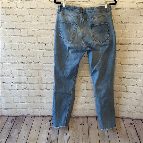 DeFacto Denimwear ripped jeans patches rough hem - Picture 2 of 8